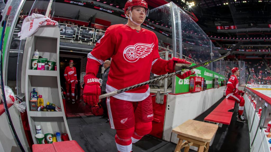 Olli Maatta throws shade at former team after contract extension 