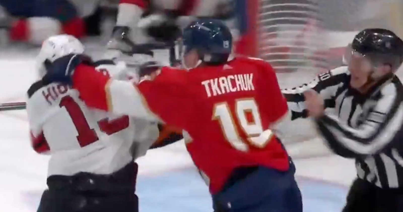 Matthew Tkachuk goes after Nico Hischier and attempts to attack him from behind!
