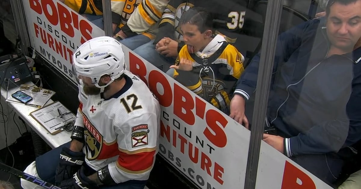 Bruins kid caught on camera taunting Jonah Gadjovich.