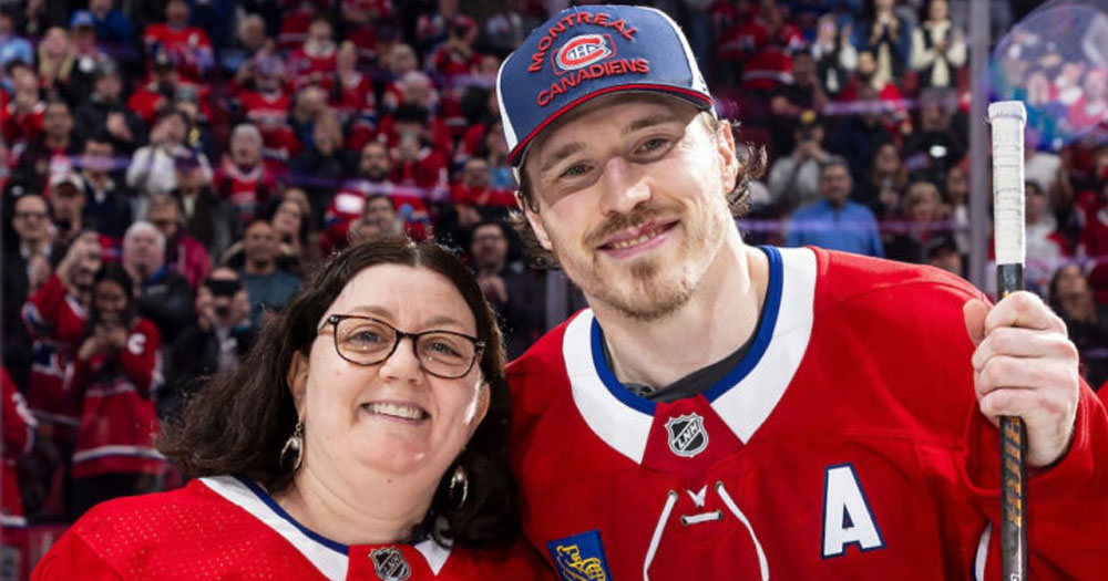 Fan who bought Brendan Gallagher's “Hockey Fights Cancer” jersey gifts it back to him after Gallagher's Mom passes away from brain cancer