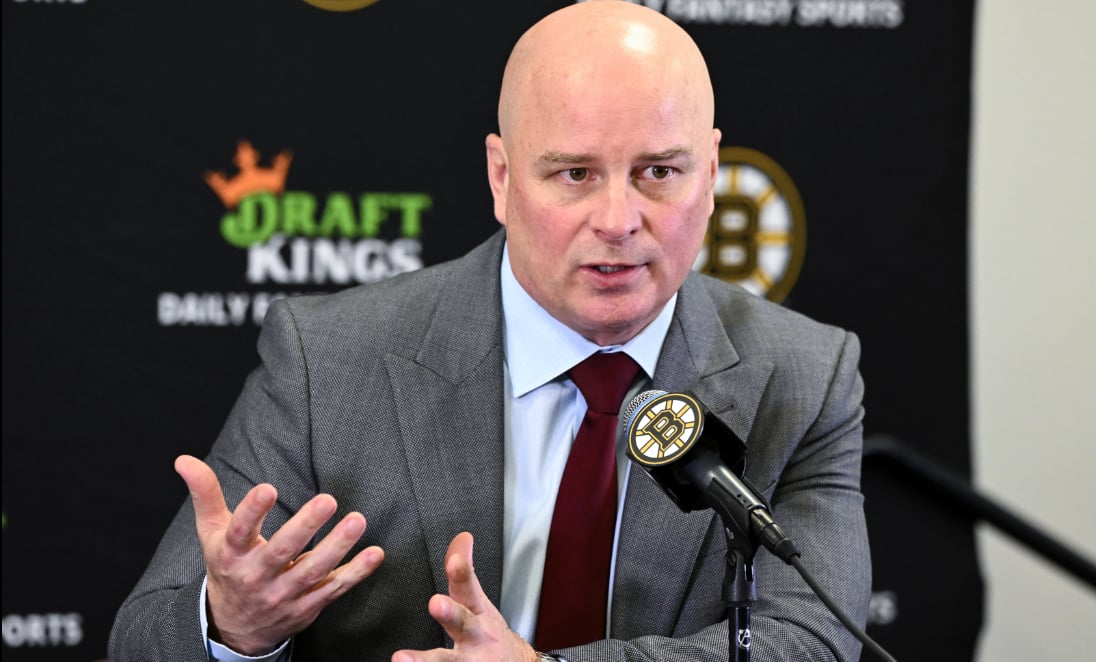 Bruins coach Jim Montgomery admits to brutal mistake 