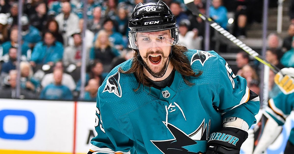 Erik Karlsson once again hints at wanting to be traded.