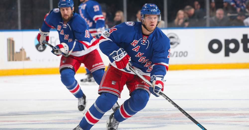 Former Rangers, Sens and Knights forward Oscar Lindberg signs a new contract