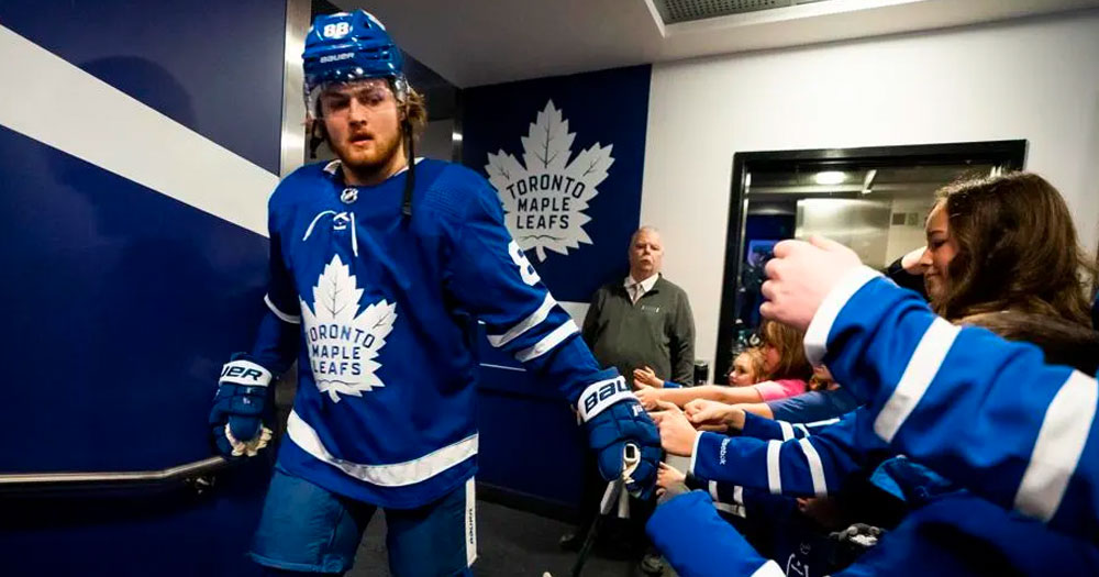 Nylander officially signed to $92 million contract and Leafs fans are not happy