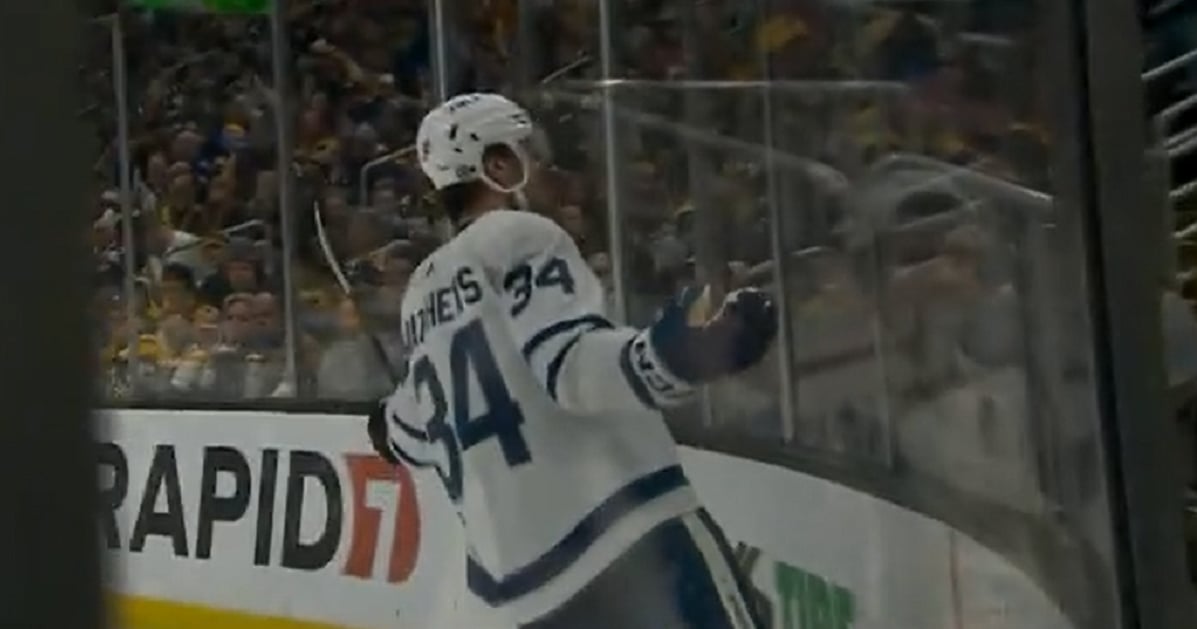 Auston Matthews taunts fans in Boston after incredible goal.