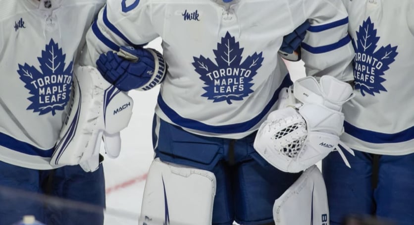 Anti-Leafs chant breaks out at Bruins-Lightning game 