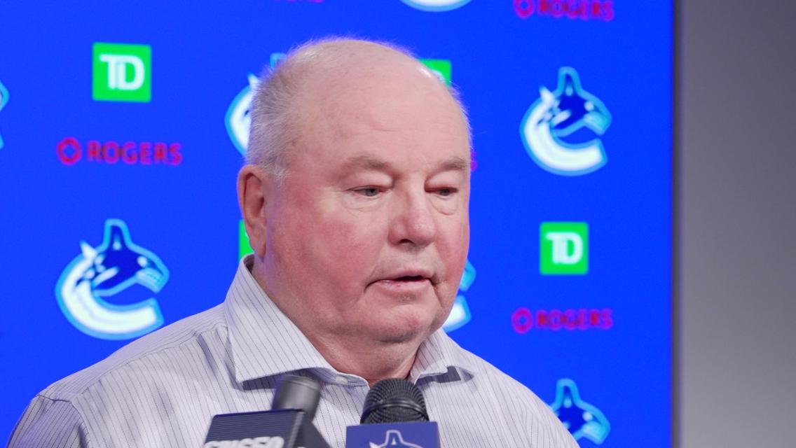 Bruce Boudreau hints at future in NHL 