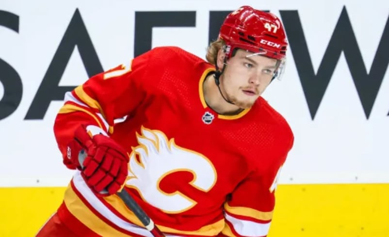 Top AHL scorer Connor Zary scores 1st NHL goal on 1st shot in Flames debut