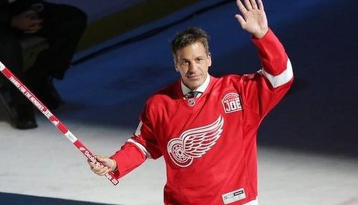 Chris Chelios has major prediction for Dylan Larkin 