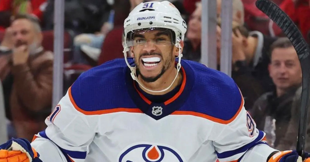 Evander Kane is officially back!