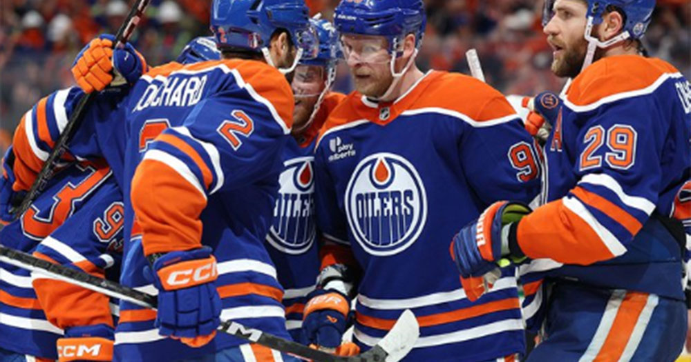 Oilers fans scream 'We Want the Cup' as Oilers win Game 4