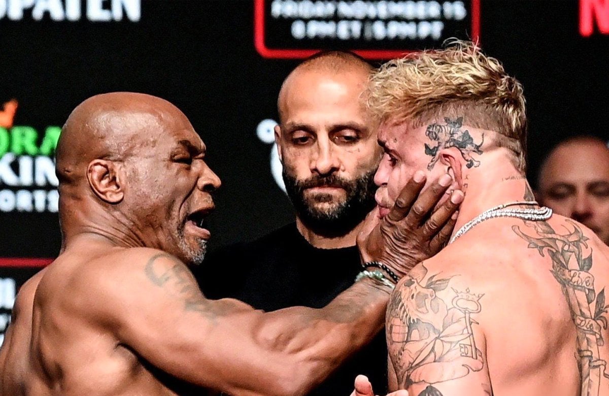 Stunning detail exposed in Jake Paul’s reaction after Mike Tyson savagely slaps him!