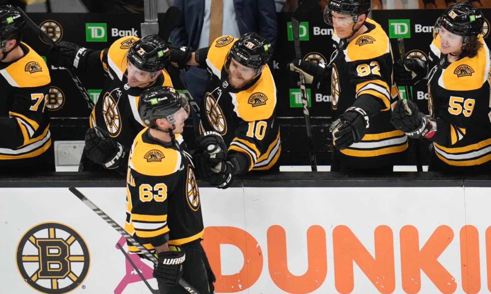 Brad Marchand makes Bruins history in Game 1 win 