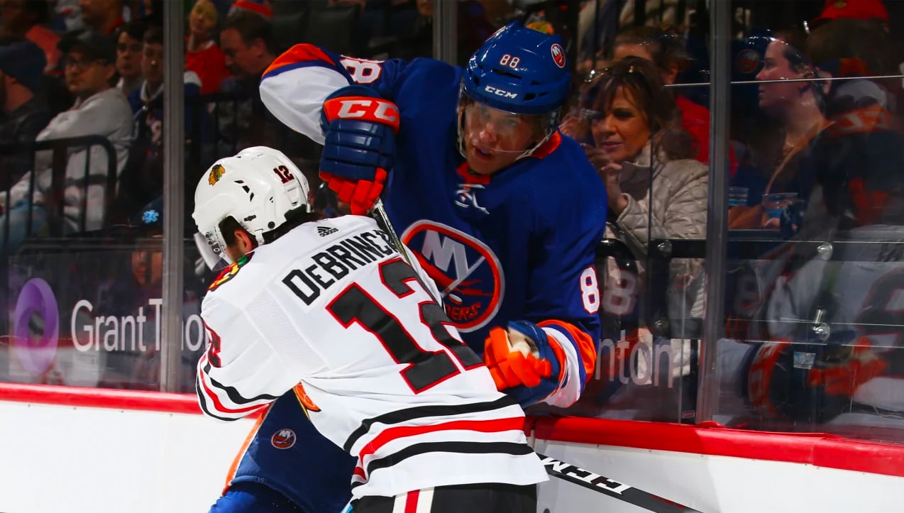 Two front-runners now revealed in Alex DeBrincat sweepstakes!