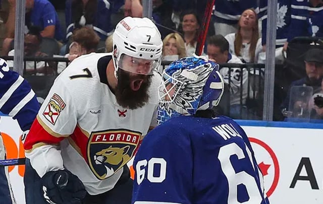Radko Gudas received 3 offers from Canadian teams, but refuses to play in Canada!