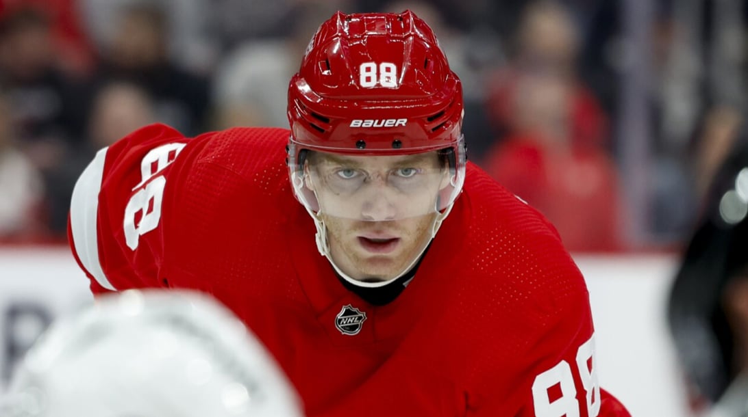NHL Insider hints at Patrick Kane's future plans 