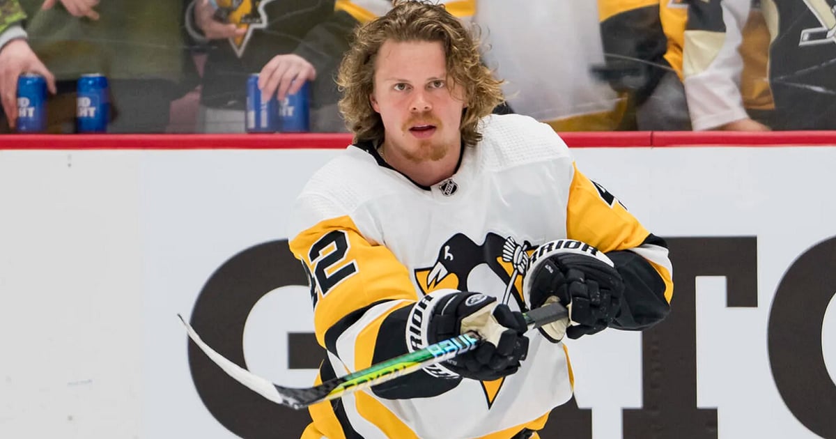 Penguins lose Kasperi Kapanen on waivers!