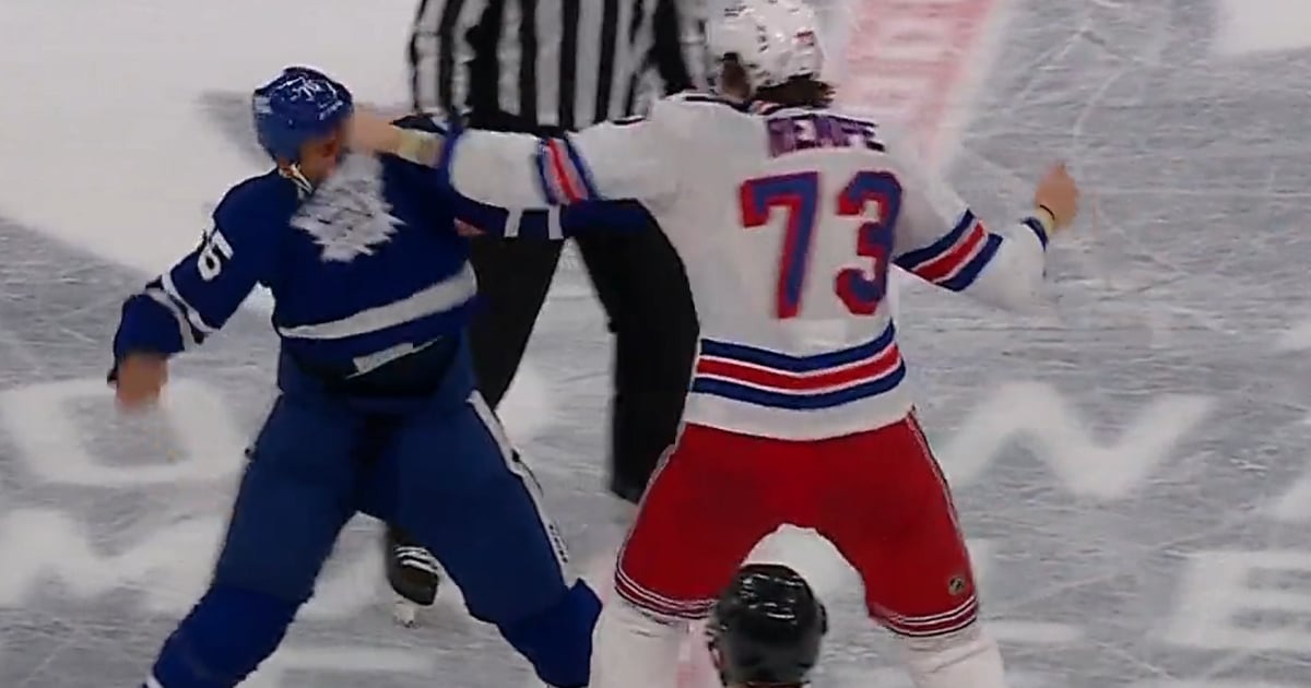 Ryan Reaves and Matt Rempe drop the gloves at center ice!