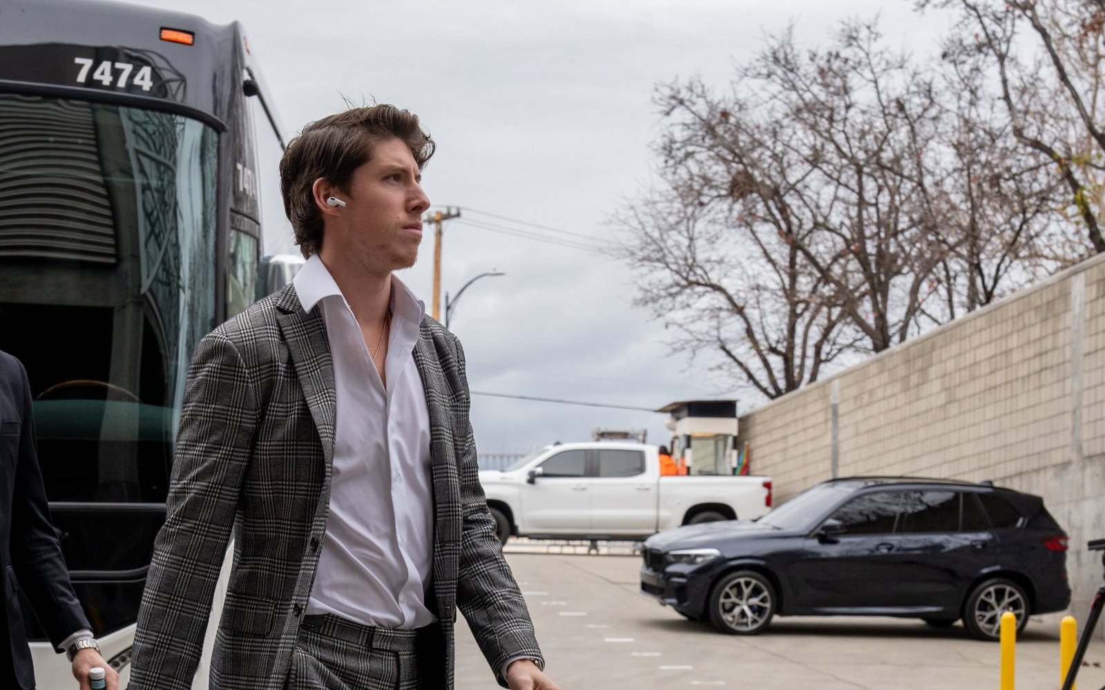 Bold sign-and-trade plan on the table for Mitch Marner!