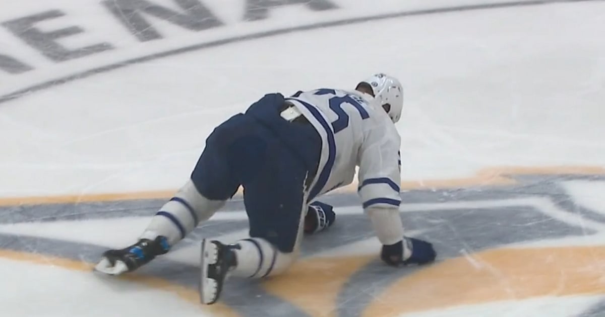 Matt Duchene knocks Ondrej Kase out of the game with an elbow to the head.