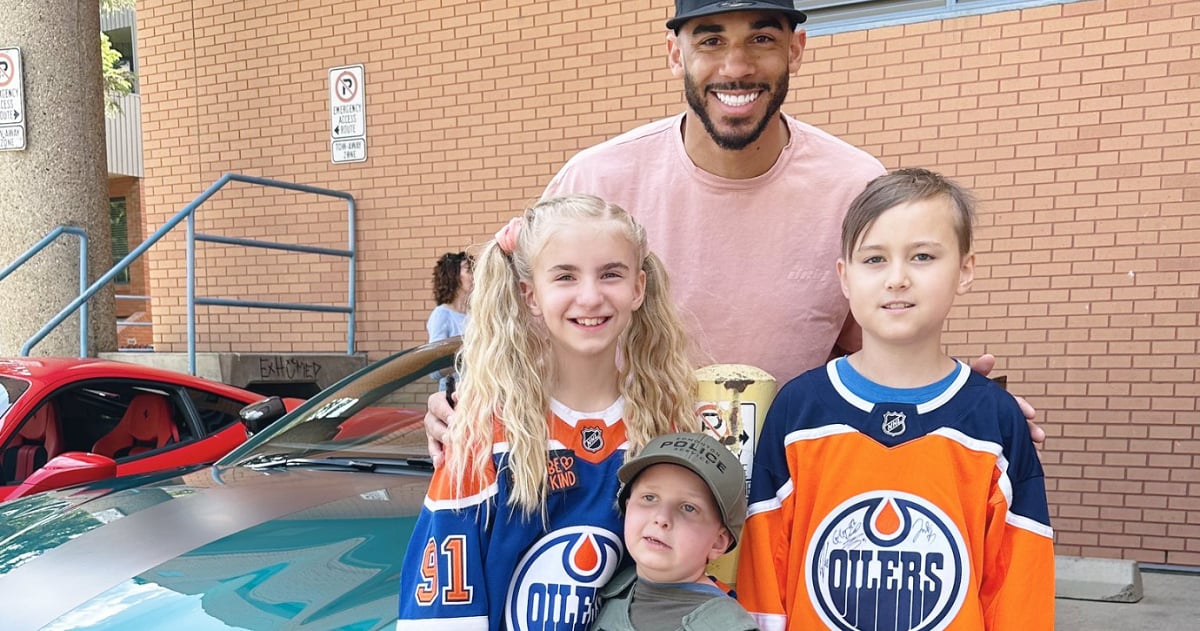 Young Oilers fan exposes Evander Kane's true colors.