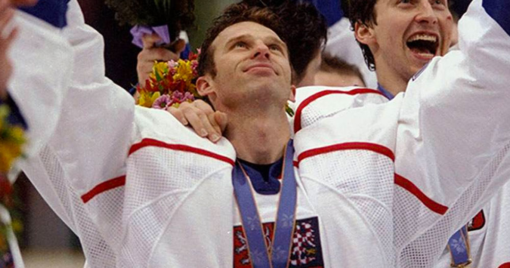 Dominik Hasek calls out the NHL for lying, issues a challenge to Bettman and the entire league