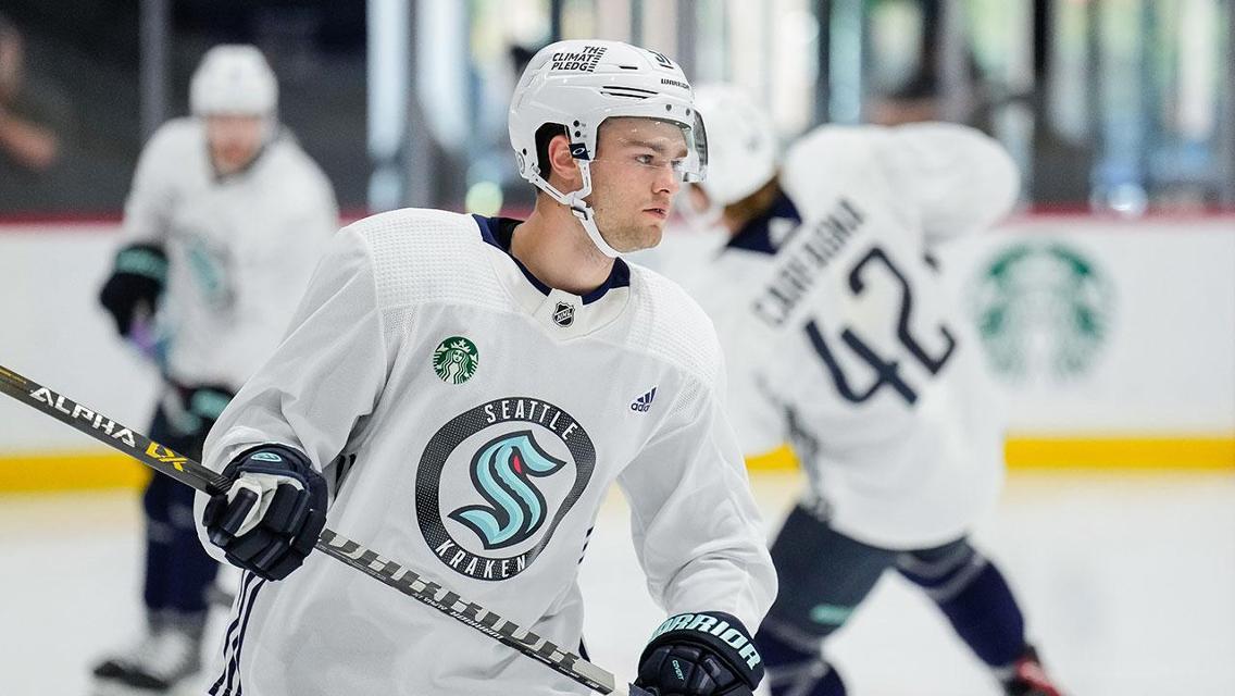 Shane Wright lands in middle of trade rumour amidst difficult time in Seattle