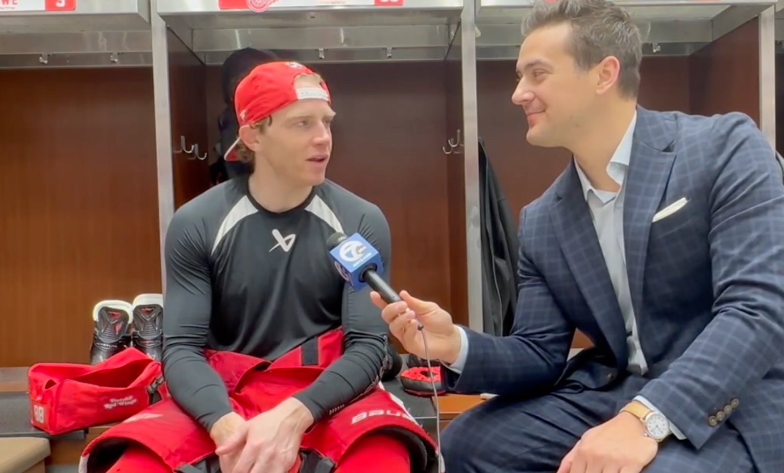 Patrick Kane loves the welcome Red Wings fans have given him 