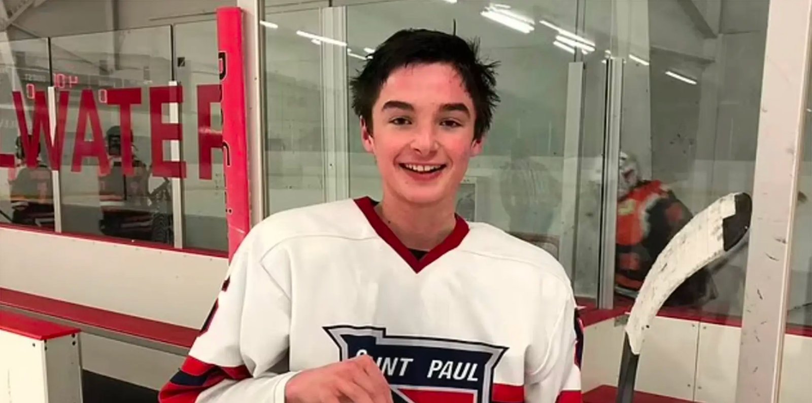 16-year-old hockey player dies from stroke complications on Christmas Day