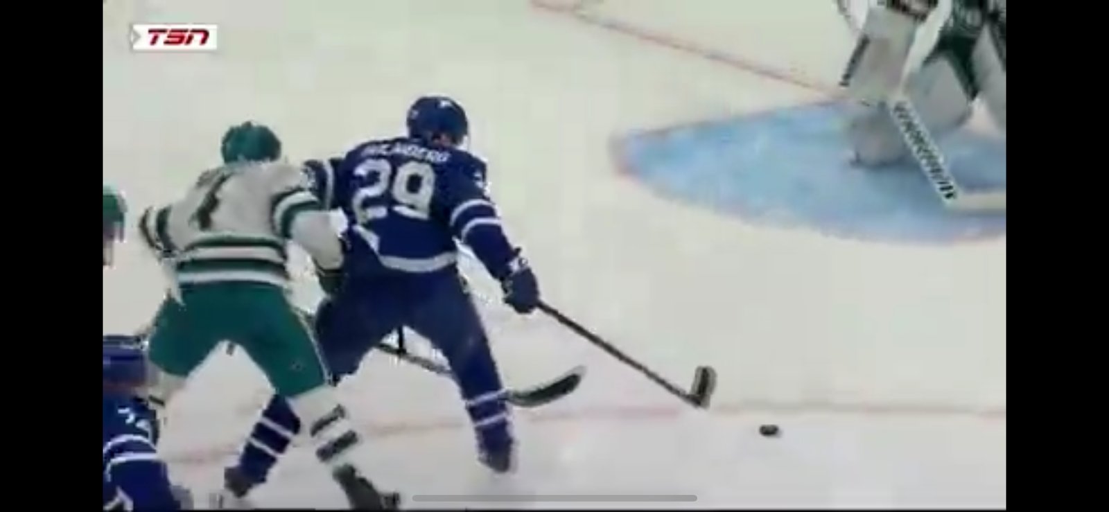 Pontus Holmberg scores filthy one-handed goal