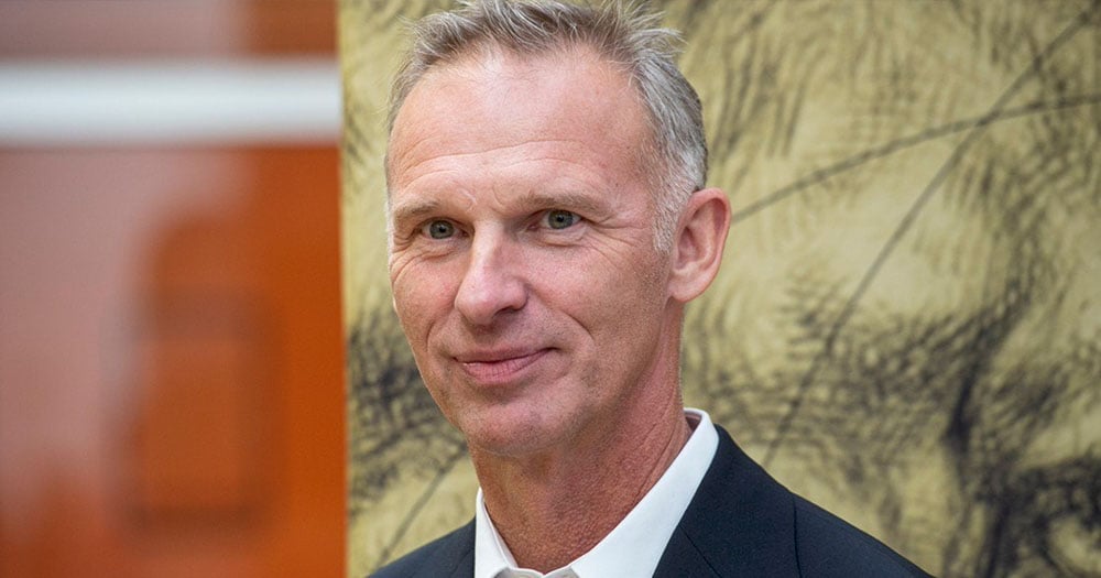 Dominik Hasek BLASTS Czech-born players who join KHL