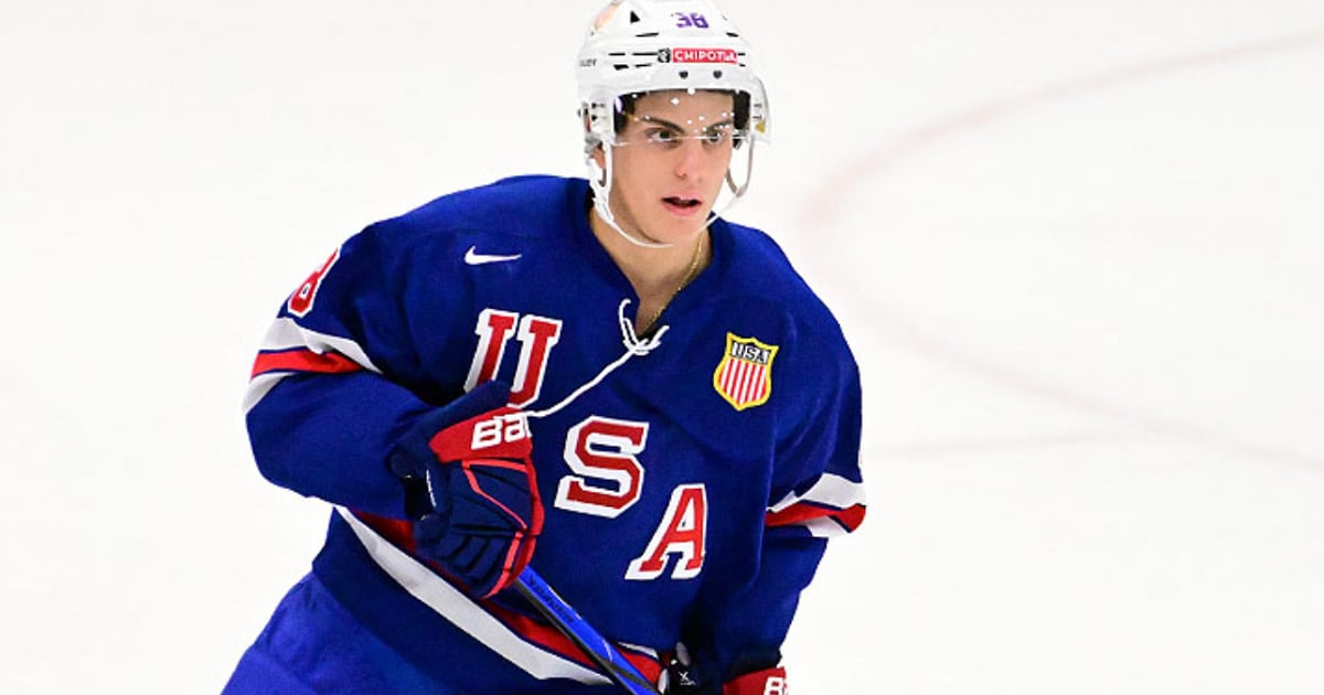 Zeev Buium undresses everyone at World Junior Showcase.