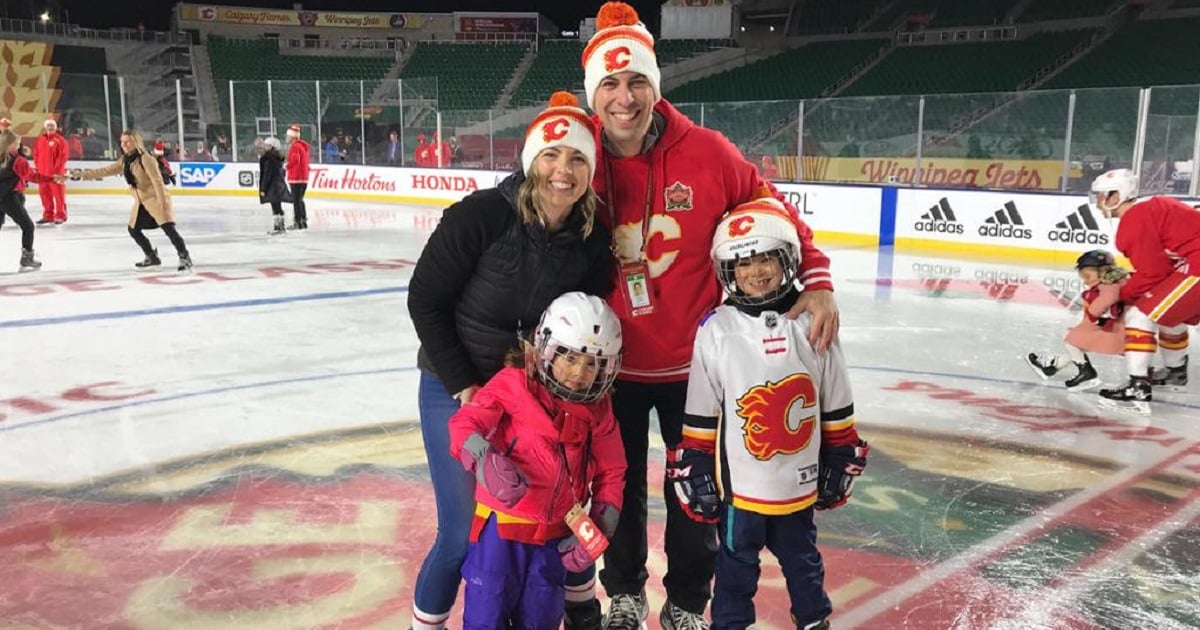 Hockey community reacts to the passing of Chris Snow.