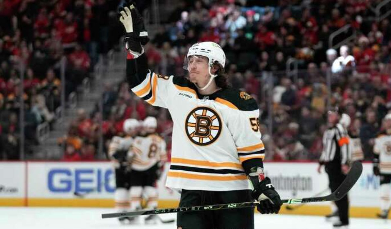 Tyler Bertuzzi admits to being “emotional” in Detroit return 