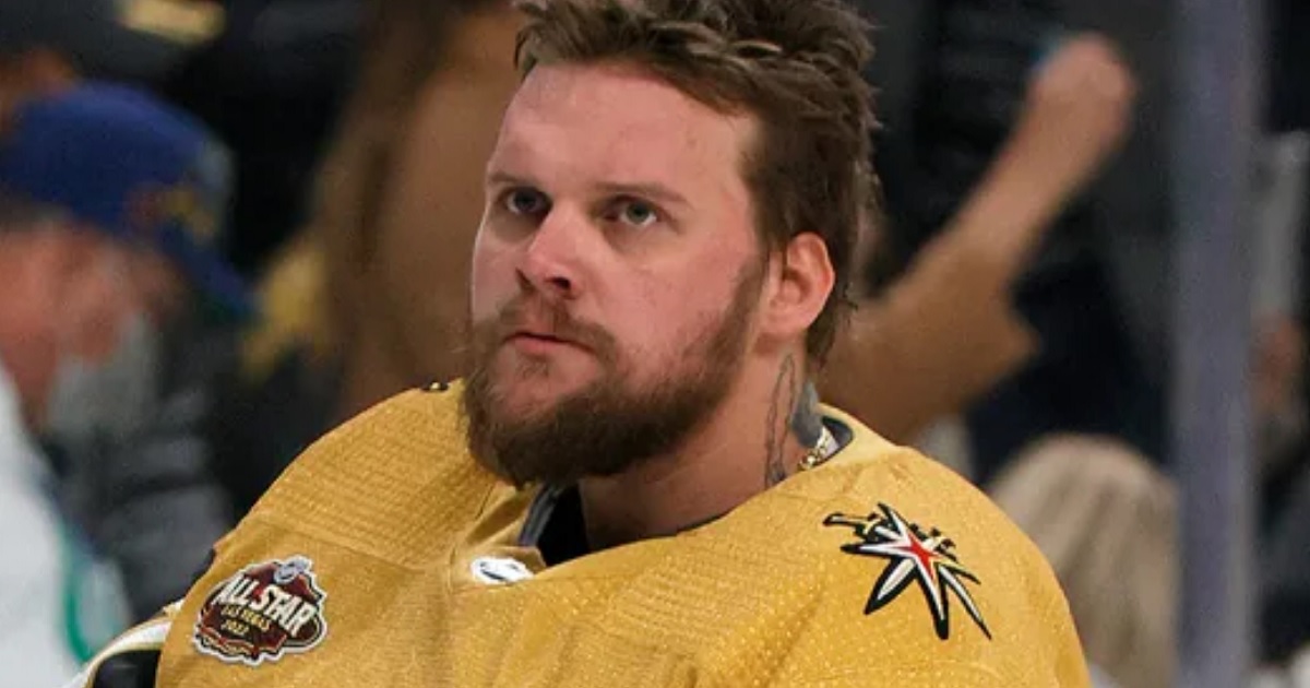 Robin Lehner posts terrifying messages on Friday night.