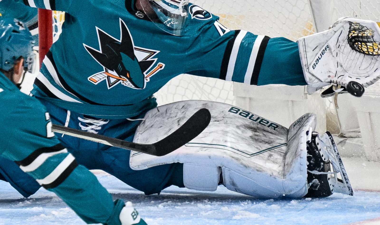 Report: Kyle Dubas interested in San Jose Sharks goalie