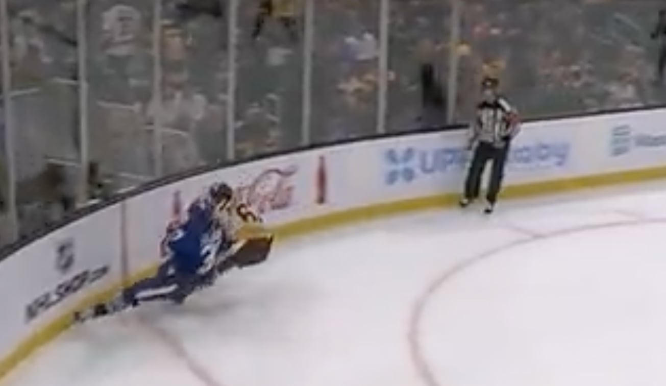 Wes McCauley lands back in Leafs controversy with non-call on Brad Marchand