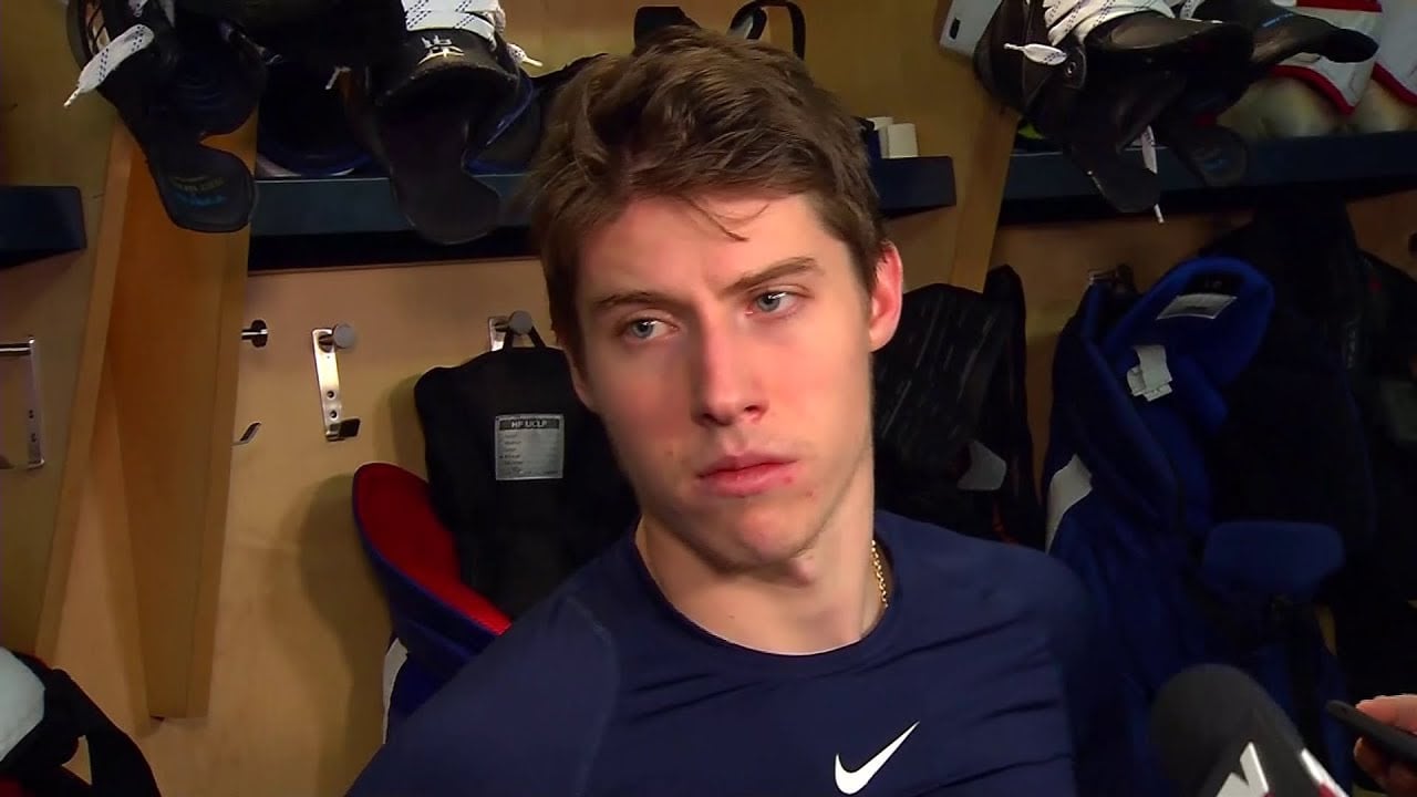 Mitch Marner gets backed into a corner by Maple Leafs!