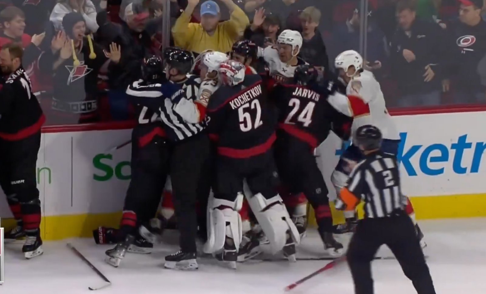 Buzzer full line brawl between Panthers and Hurricanes!