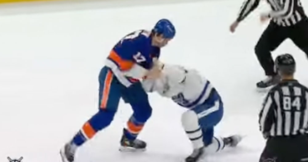Matt Martin pummels Noel Acciari, then pulls up and shows mercy