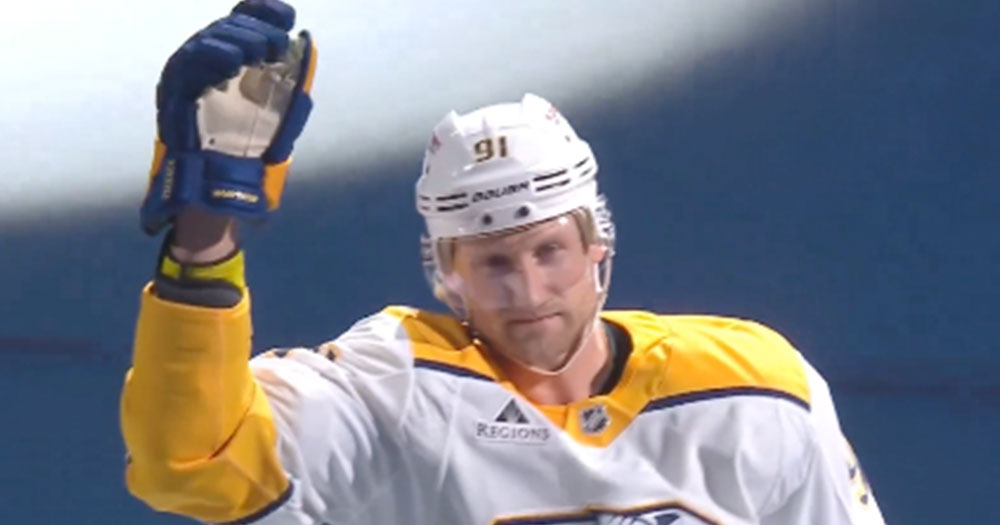 An emotional Steven Stamkos receives a standing ovation in his return to Tampa Bay