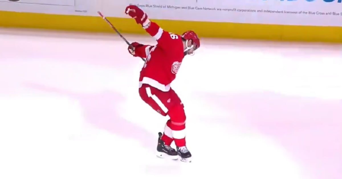 Steve Yzerman botched Jake Walman trade.