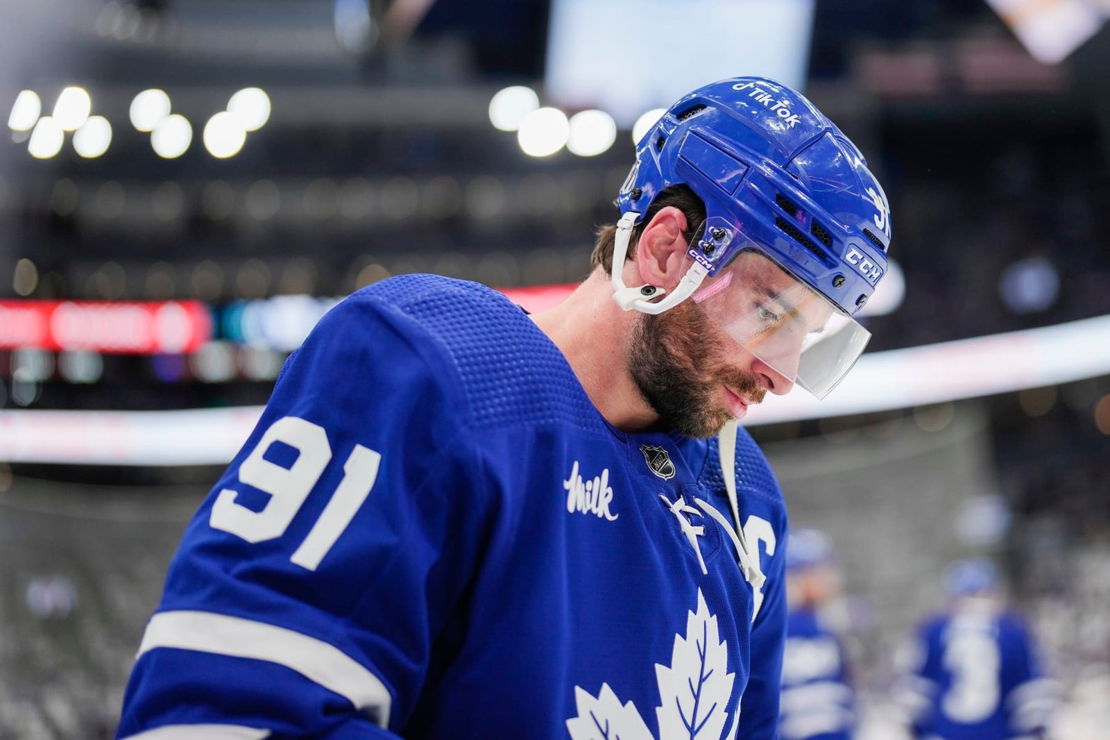 Maple Leafs fans flip out at John Tavares rumoured trade scenario to surprising rival!