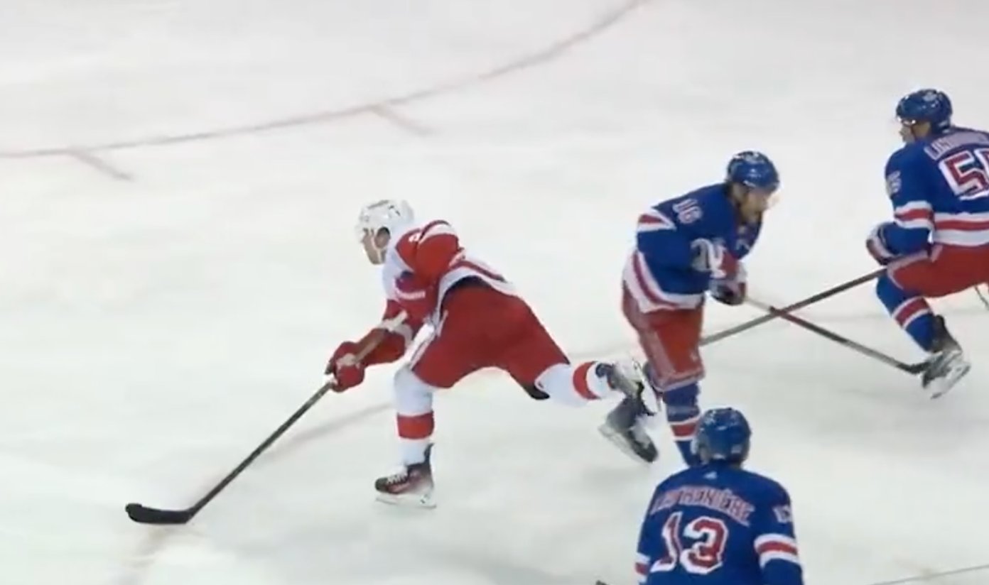 Lucas Raymond victimized by dangerous hit 