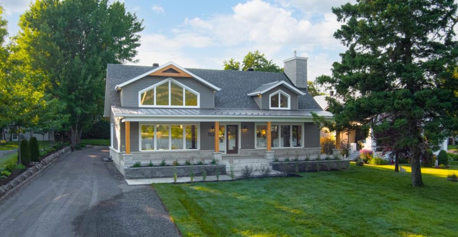 Splendide maison de 5 chambres à vendre sur le bord d'une superbe rivière