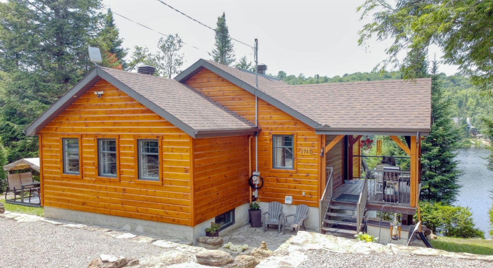 Cocon douillet avec une plage situé à 30 minutes de Saint-Sauveur