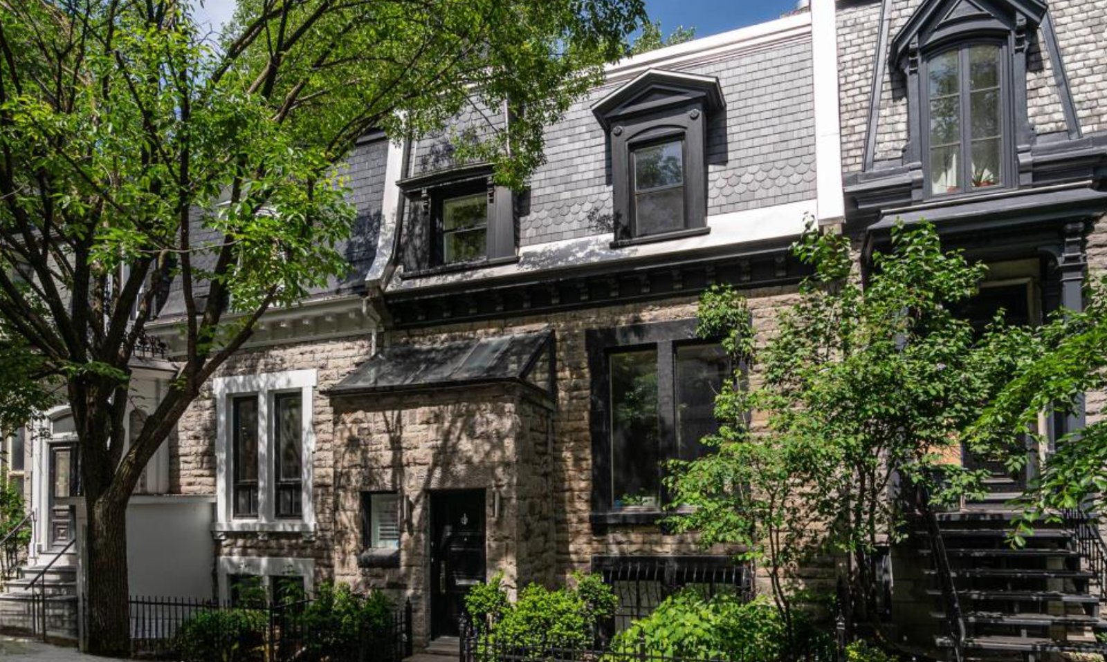 Maison de ville centenaire au coeur de Montréal