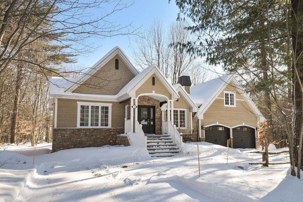 Spacieux cottage familial tout confort doté de 4 chambres et d'une grande cour zen avec spa