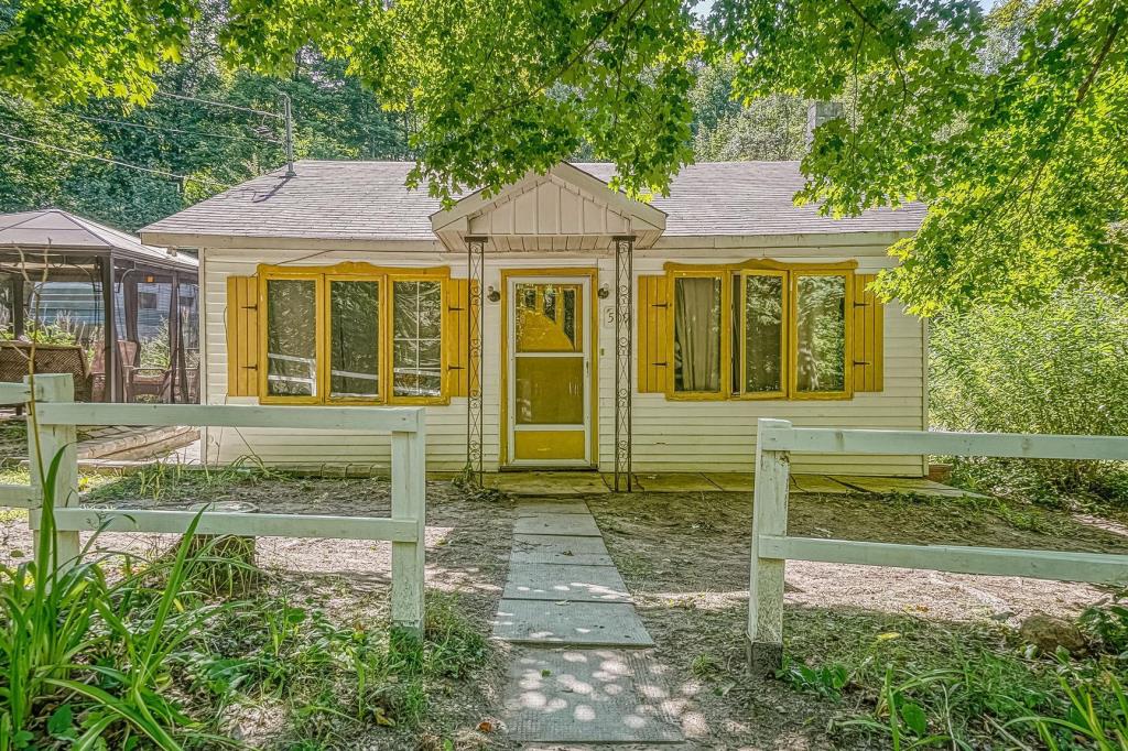 2e baisse de prix! Maisonnette de 4 chambres à vendre pour 189 900$