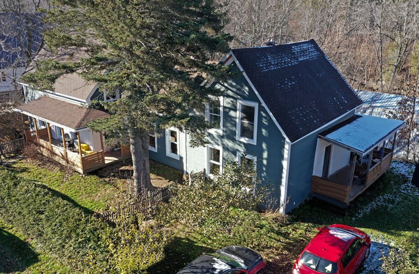 Coquette maison intergénérationnelle de 250 000 $